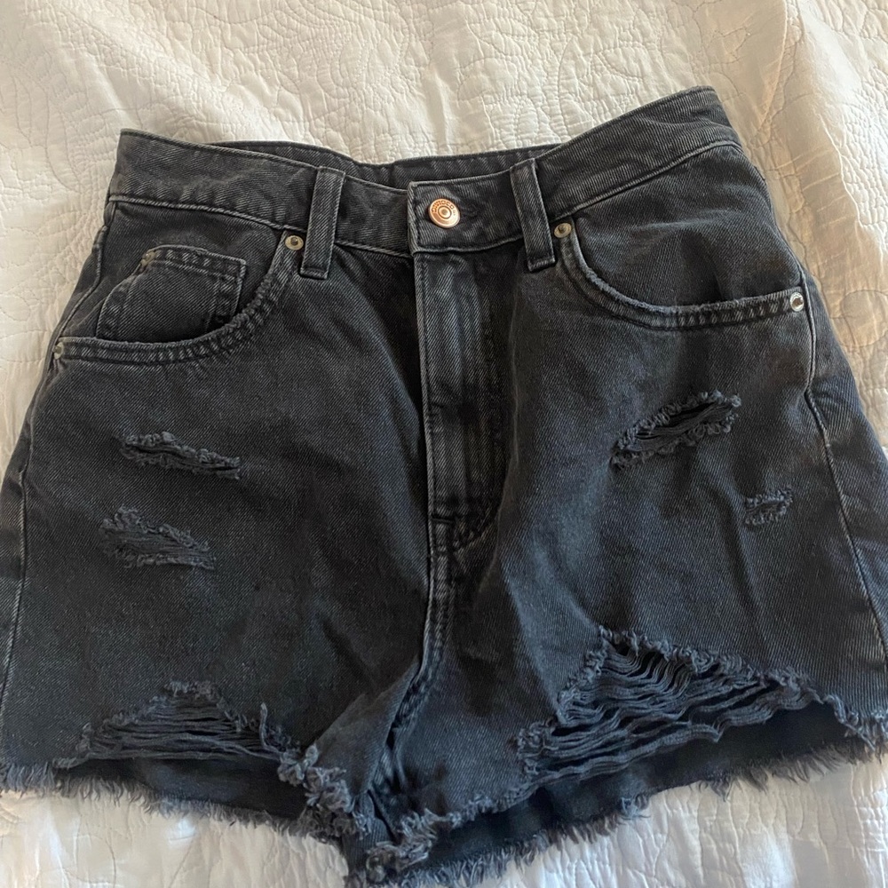 black jean shorts